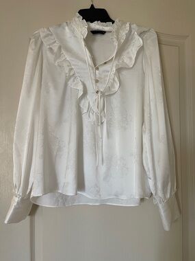 Zara elegant White Ruffle-Trim Long Sleeve Blouse